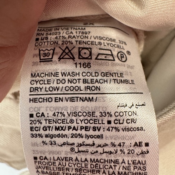 Old Navy Extra High Waisted Taylor Cargo Pants Beige - Picture 11 of 12